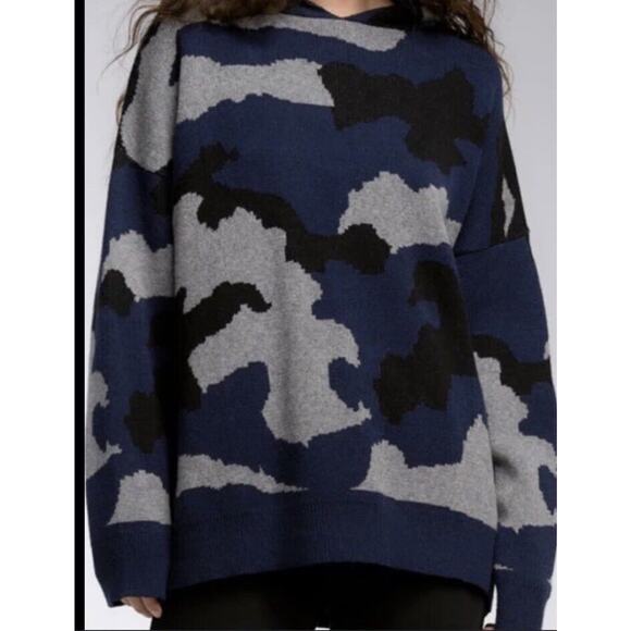 Elan Camo Oversized Hoodie Sweater, Size M - Picture 1 of 7